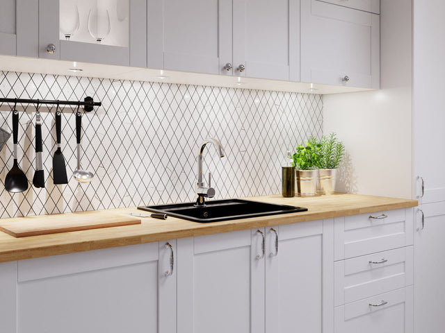 Porcelain stoneware mosaic on mesh for bathroom or kitchen 29.2 cm x 25 cm – Carrara polished rhombus