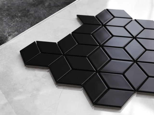Mosaico de cerámica en red para baño o cocina 30.5 cm x 26.5 cm - Cubos geométricos negros