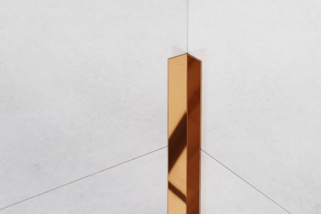 Profil décoratif d'angle intérieur en acier inoxydable cuivre brillant