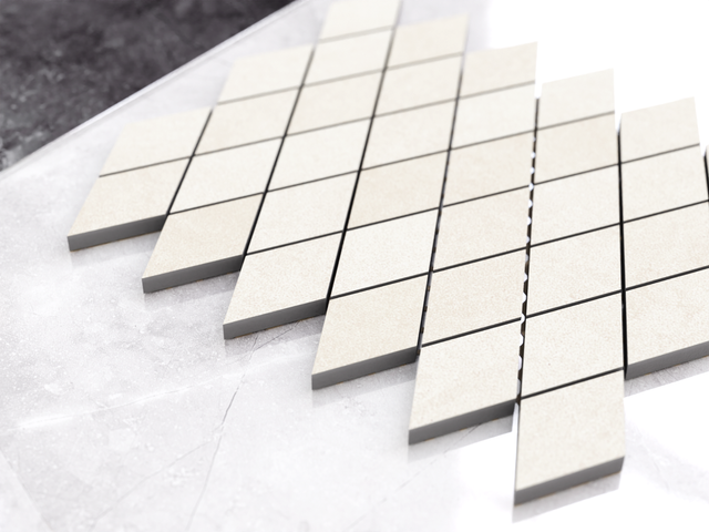 Mosaico in gres su rete per bagno o cucina 29.2 cm x 25 cm – White cream romb