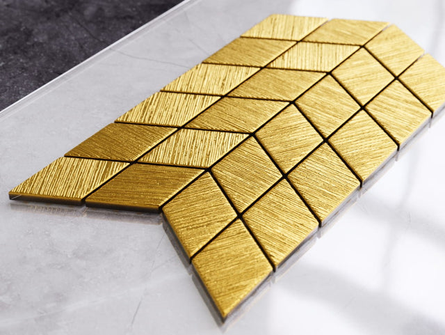 Mosaico in vetro su rete per bagno o cucina 17.2 cm x 29.8 cm - Mini totem chevron