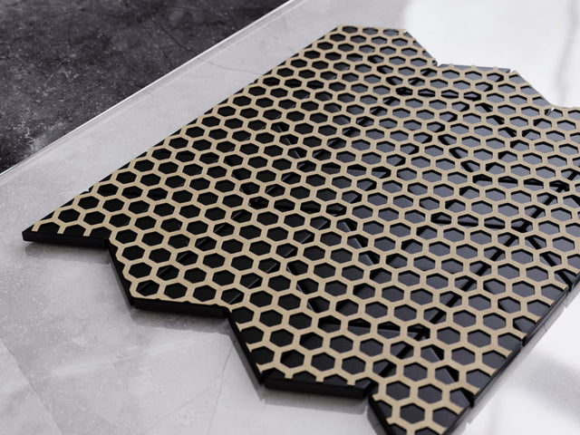 Mosaïque en verre sur filet pour salle de bain ou cuisine 26,5 cm x 30,5 cm - Black puma