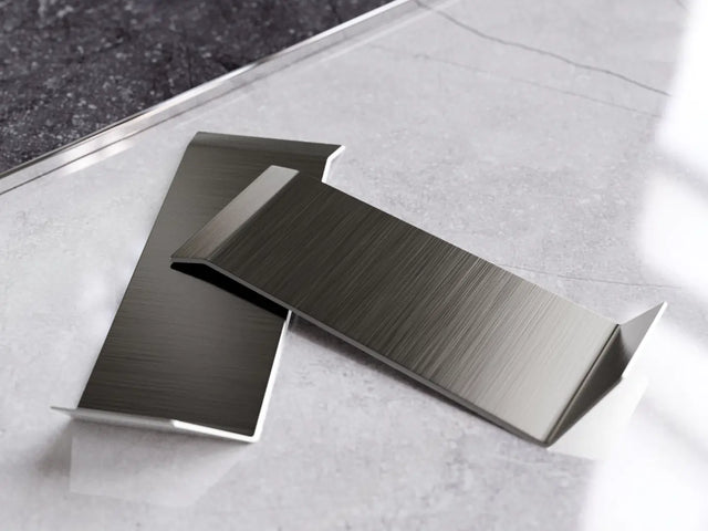 Skirting Board F and accessories in steel 270 cm - Satin black