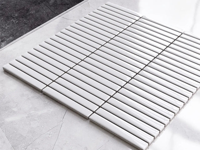 Mosaic on ceramic mesh for bathroom or kitchen 29.0 cm x 28.2 cm - White bamboo