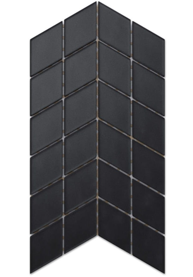 Mosaïque en verre sur filet pour salle de bain ou cuisine 17,2 cm x 29,8 cm - Mini chevron noir doux
