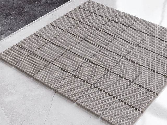 Mosaic ceramic on net for bathroom or kitchen 30.2 cm x 30.2 cm - White chaturanga