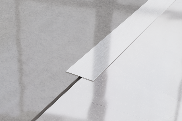 Striscia I in acciaio inossidabile decorativa per pareti argento satinato