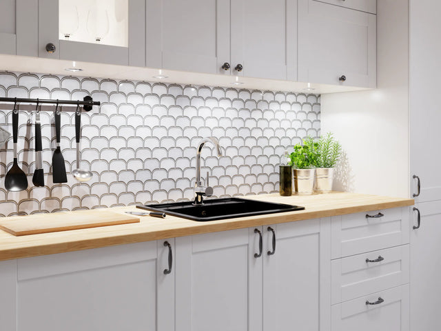 Mosaico in ceramica su rete per bagno o cucina 30.0 cm x 26.5 cm - White plum