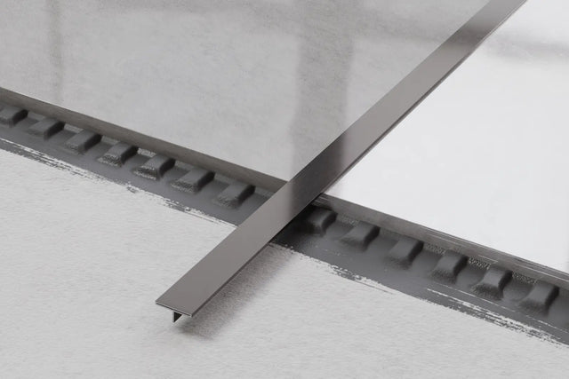 Profilo decorativo Ts coprigiunto rettificato in acciaio inossidabile - Gunmetal