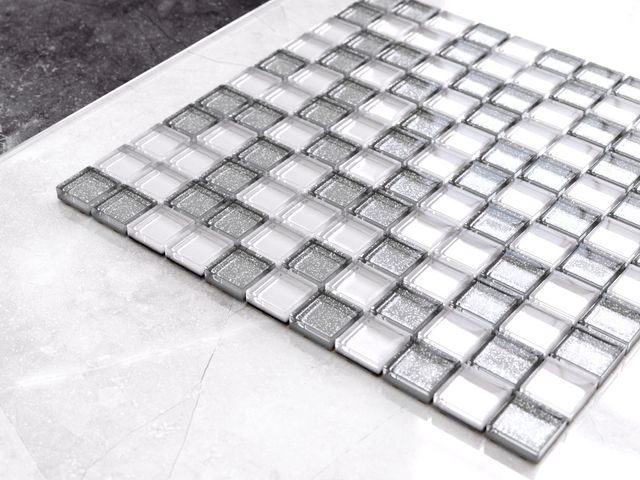 Glass mosaic on mesh for bathroom or kitchen 30 cm x 30 cm - Silver white