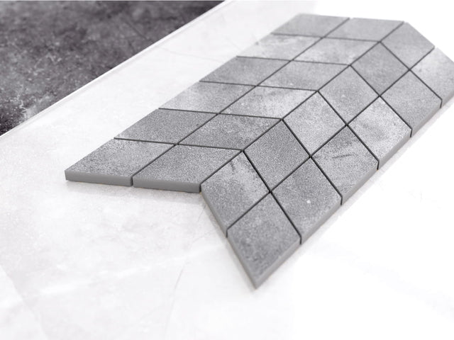 Porcelain stoneware mosaic on mesh for bathroom or kitchen 17.2 cm x 29.8 cm - Concrete sugar arrow