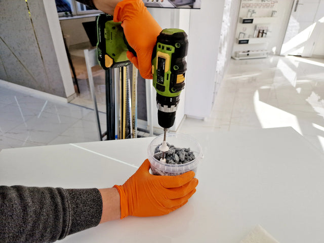 Masilla epoxi bicomponente para juntas de 1 a 15 mm - Plata metalizada