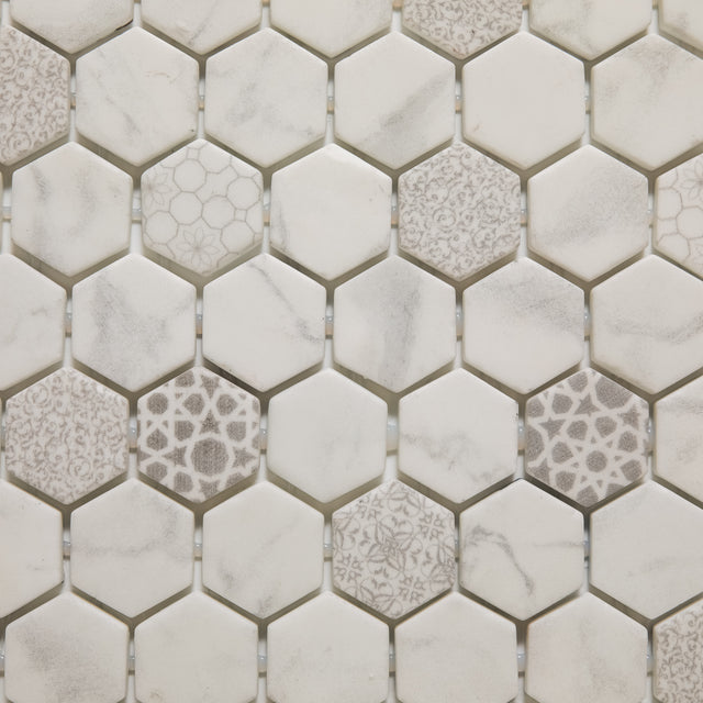 Mosaïque en verre pressé sur filet pour salle de bain et cuisine 52 cm x 34 cm - Hexa calacatta