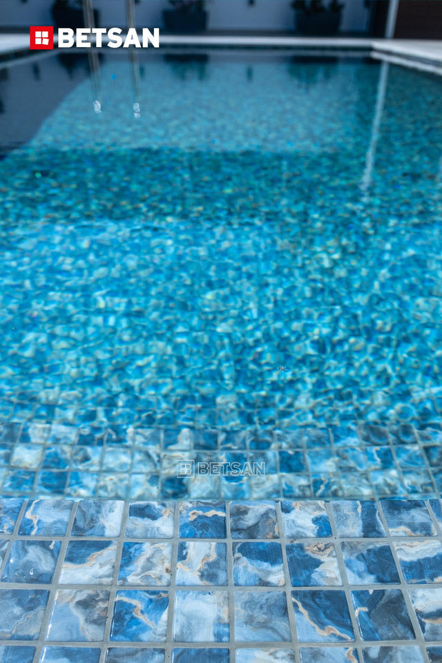 Pressed glass mosaic on mesh for pool 31.5 cm x 47.7 cm - Modena Monte Carlo pool