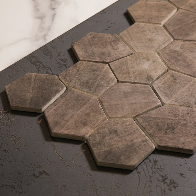 Mosaico de vidrio prensado en malla para baño y cocina 41 cm x 26 cm - Hexa dark mat