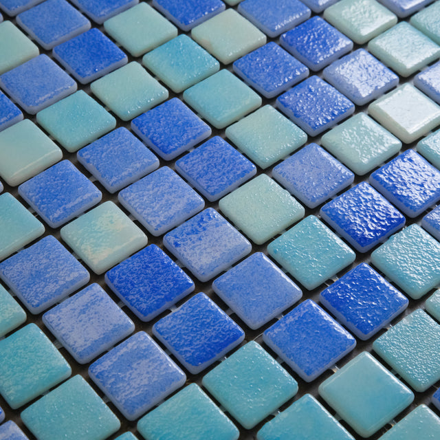 Mosaico in vetro pressato per piscine, bagni e saune 32.5 cm x 51.5 cm - Bright Aqua