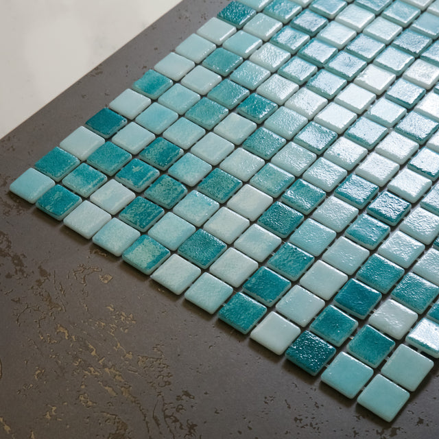 Mosaico in vetro pressato per piscine, bagni e saune 32.5 cm x 51.5 cm - Emerald Blue