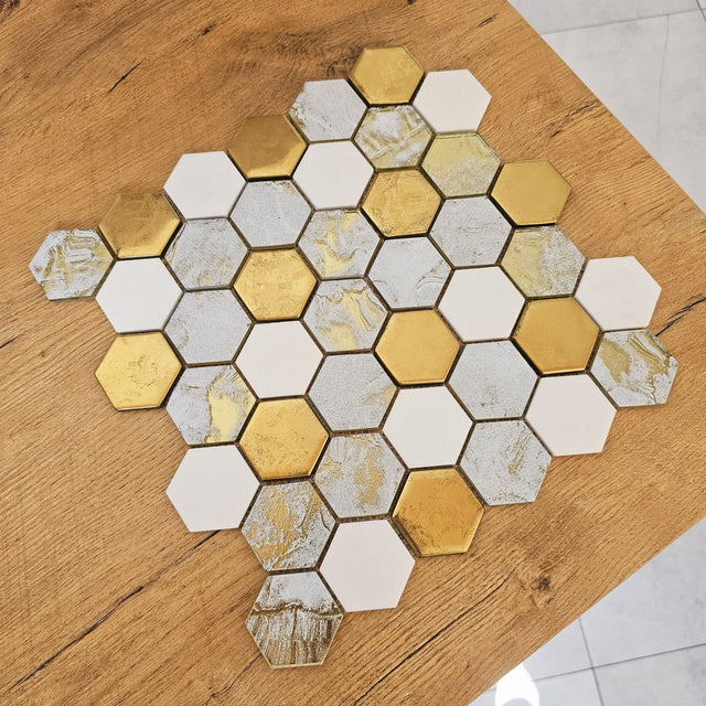 Mosaico in vetro esagonale su rete per bagno o cucina 30 cm x 30.3 cm - White lava