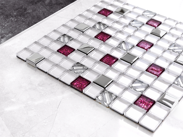 Glass mosaic on mesh for bathroom or kitchen 30 cm x 30 cm - Pink queen