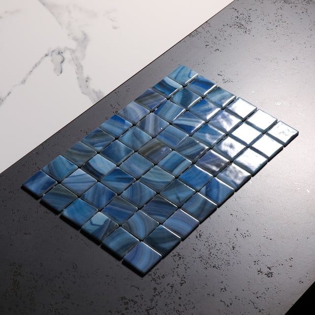 Mosaico de vidrio prensado en red para piscina 31.5 cm x 47.7 cm - Modena Rio pool