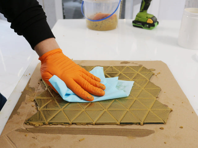 Zweikomponentiger Epoxidspachtel zur Fugenfüllung - Metallisches Gold