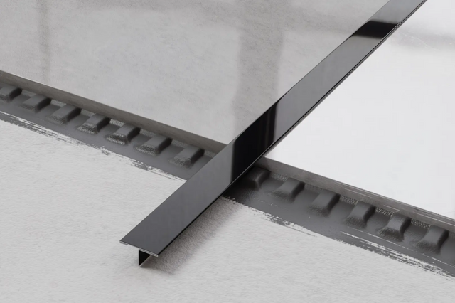 Profil décoratif en T avec couvercle de jonction en acier inoxydable noir brillant