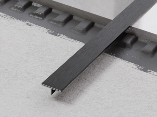 Profil décoratif Ts en acier inoxydable noir satiné rectifié