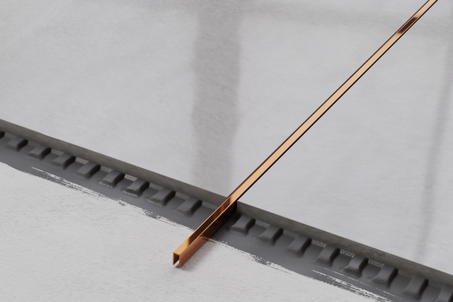 Profil U aus rostfreiem Stahl, poliert, mit verchromtem Kupfer