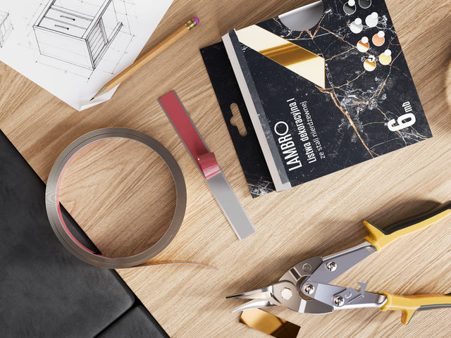 Selbstklebender Dekorstreifen, 6 m - Glänzendes Silber