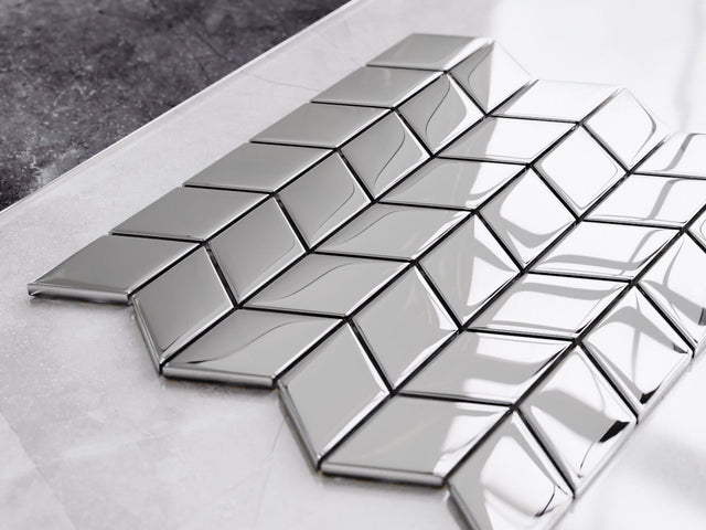 Glass mosaic on mesh for bathroom or kitchen 26.5 cm x 30.5 cm - Magic silver chevron