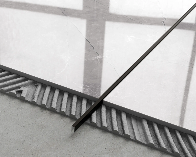Profilo di raccordo a U in acciaio inox rettificato 2440 mm x 40 mm x 9 mm - nero opaco