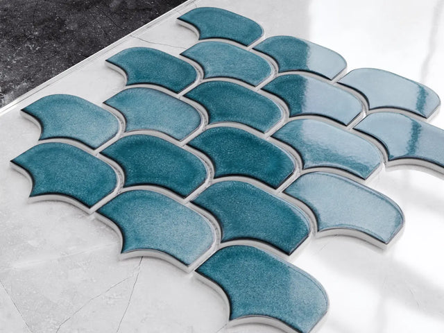 Mosaico in ceramica su rete per bagno o cucina 30.0 cm x 26.5 cm - Blue plum