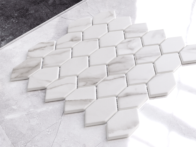 Mosaico in ceramica esagonale su rete per bagno o cucina 25 x 25.6 cm - Elegant white statuary