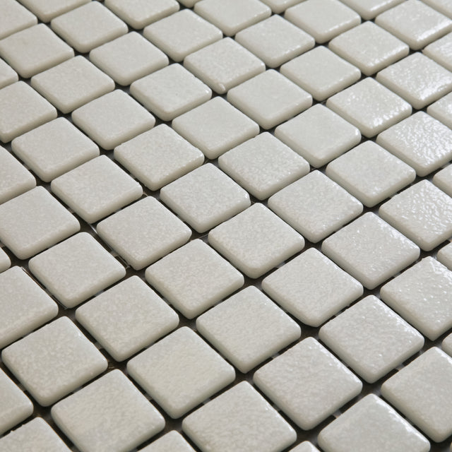 Mosaico in vetro pressato per piscine, bagni e saune 32.5 cm x 51.5 cm - Pearl White