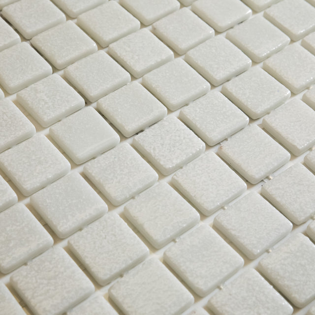 Mosaico in vetro pressato per piscine, bagni e saune 32.5 cm x 51.5 cm - Pearl White