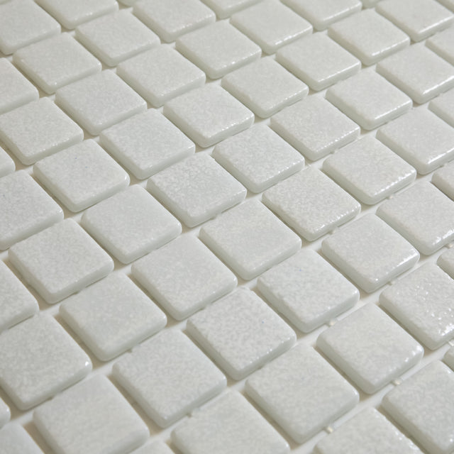 Mosaico in vetro pressato per piscine, bagni e saune 32.5 cm x 51.5 cm - Pearl White