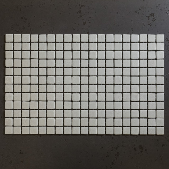 Mosaico in vetro pressato per piscine, bagni e saune 32.5 cm x 51.5 cm - Pearl White
