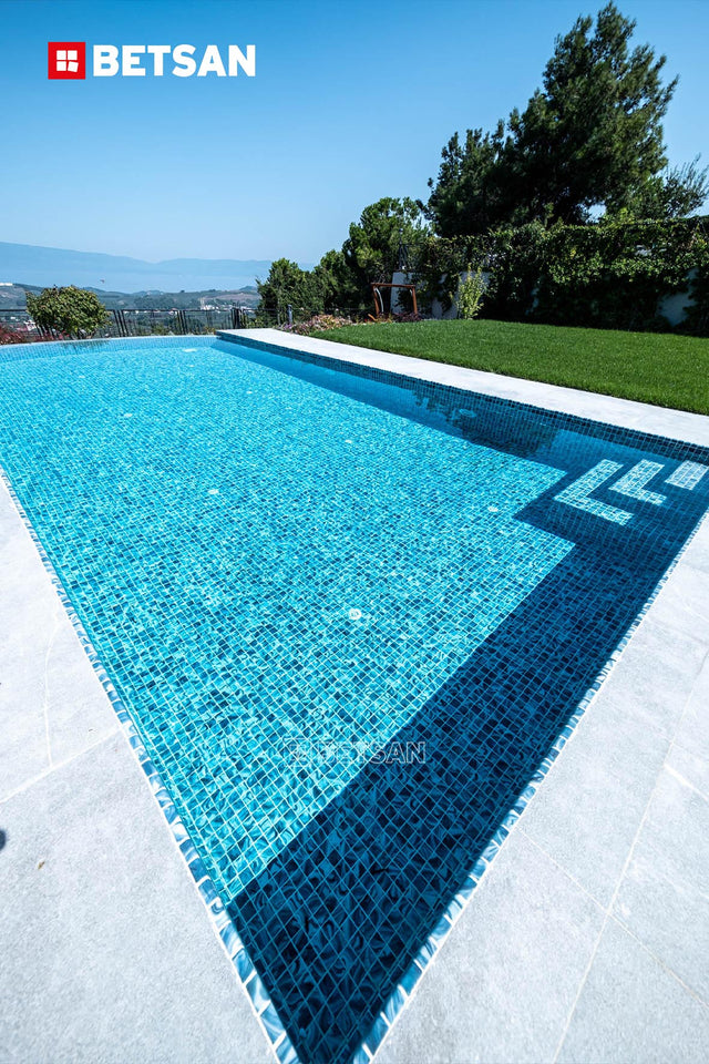 Mosaico de vidrio prensado en red para piscina 31.5 cm x 47.7 cm - Modena Como pool