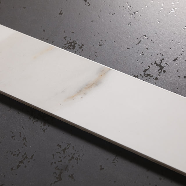 Battiscopa in ceramica 120 cm × 7 cm, spessore 0,9 cm, smussato e colorato - Swiss Gold