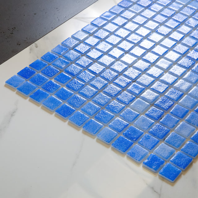 Mosaico in vetro pressato per piscine, bagni e saune 32.5 cm x 51.5 cm - Marine Blue