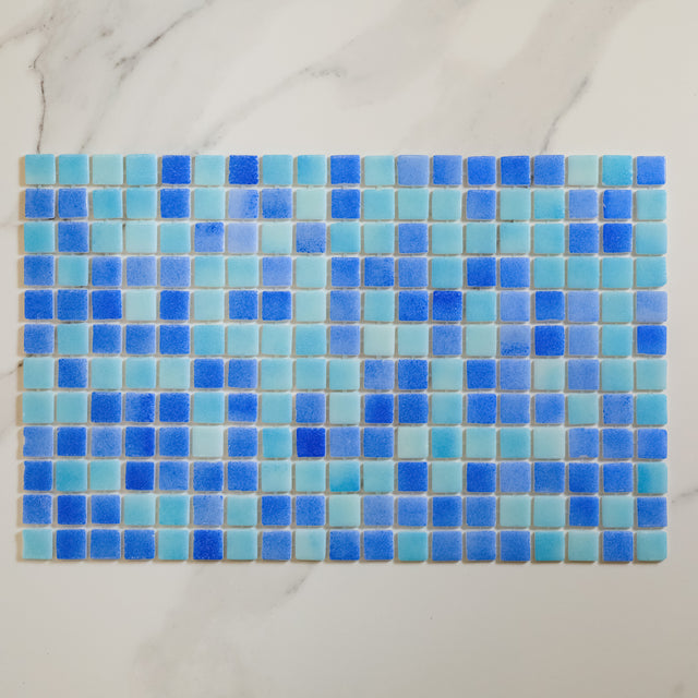 Mosaico in vetro pressato per piscine, bagni e saune 32.5 cm x 51.5 cm - Bright Aqua
