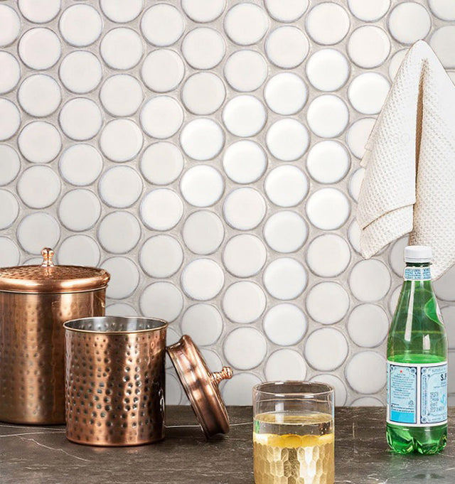 Mosaico in ceramica su rete per bagno o cucina 30.6 cm x 26.5 cm - White dots