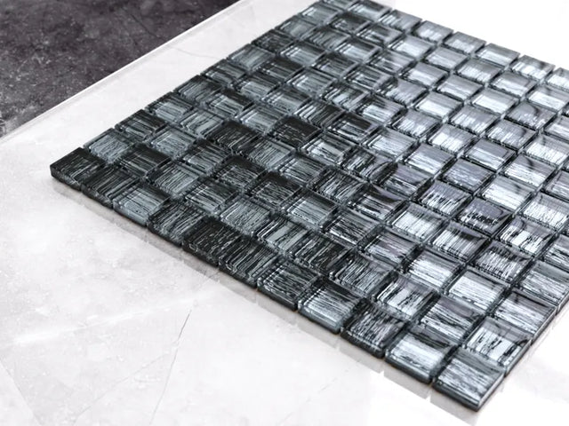 Mosaico in vetro su rete per bagno o cucina 30 cm x 30 cm - Clipped jeans