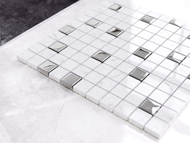Natural stone mosaic with glass inserts, on mesh for bathroom or kitchen 30 cm x 30 cm - Silver Marble