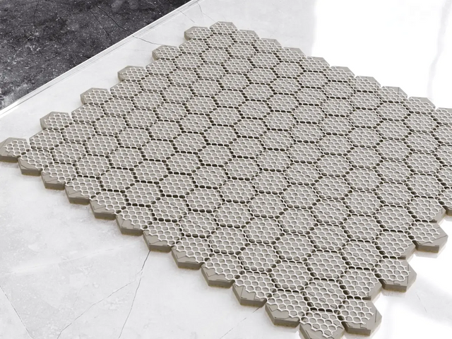 Mosaïque en céramique sur filet pour salle de bain et cuisine en céramique 30 cm x 26 cm - Beige nid