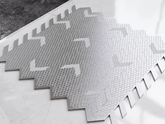 Satin aluminum mosaic on mesh for bathroom or kitchen 30 cm x 30 cm – Copper Chevron