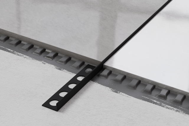 Profilo angolare J in acciaio inox per piastrelle 12 mm x 2700 mm - nero opaco
